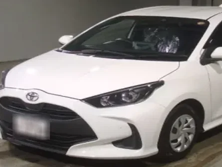 2022 Toyota Yaris 1.0 G — view 2
