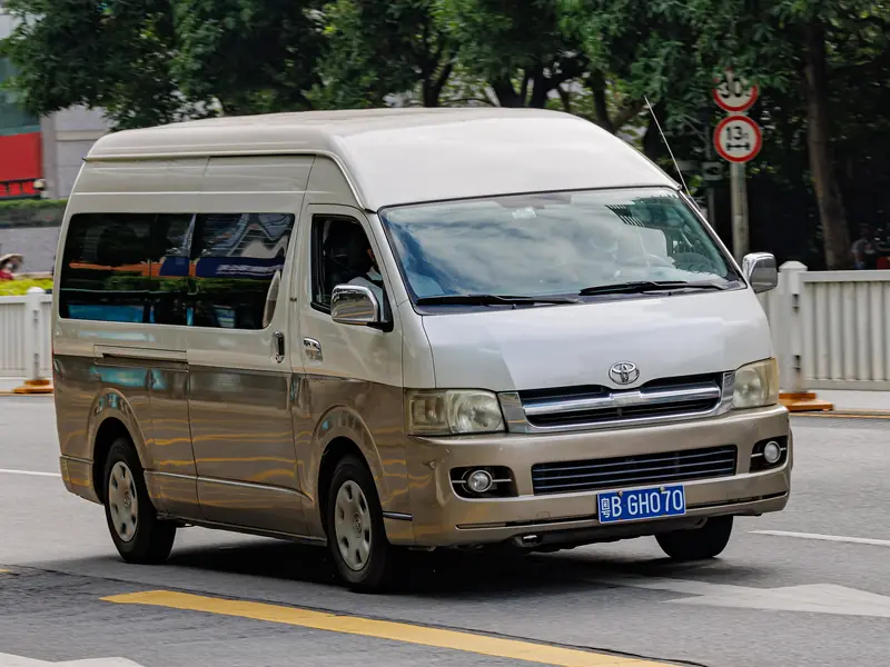 2018 Toyota Hiace 9-seater